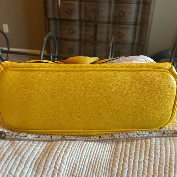 Yellow Floral leather two way Handbag - New - Picture 10 of 12